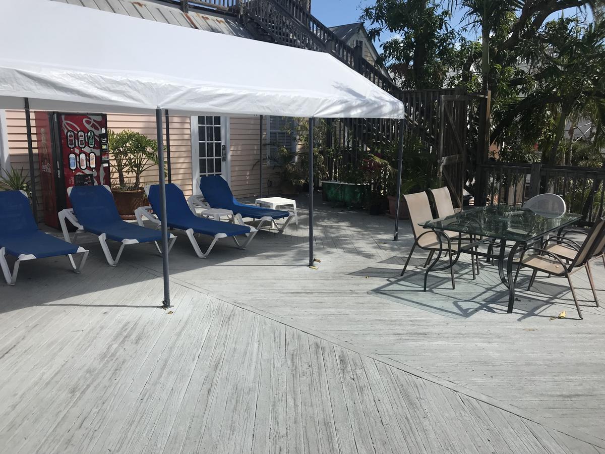 New Orleans House - Gay Male Adult Guesthouse Key West Exterior photo